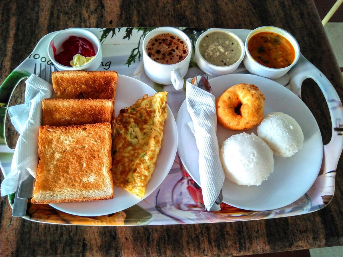Fabhotel Sehej Inn New Delhi Bagian luar foto
