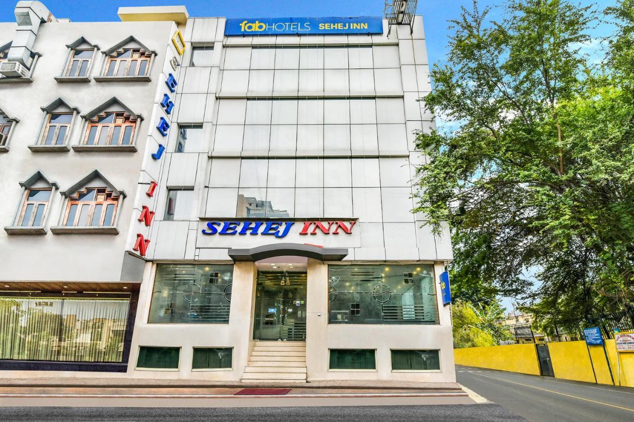 Fabhotel Sehej Inn New Delhi Bagian luar foto