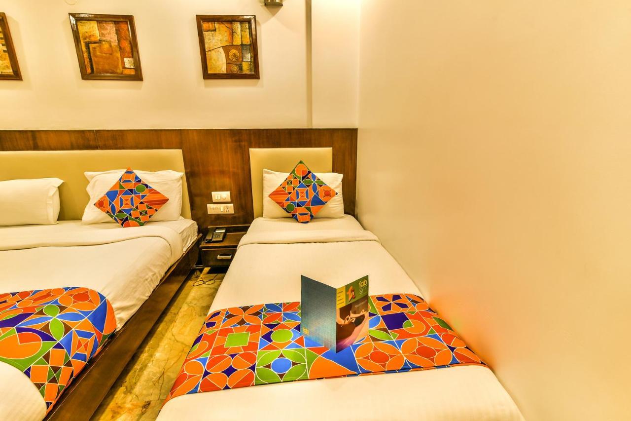 Fabhotel Sehej Inn New Delhi Bagian luar foto