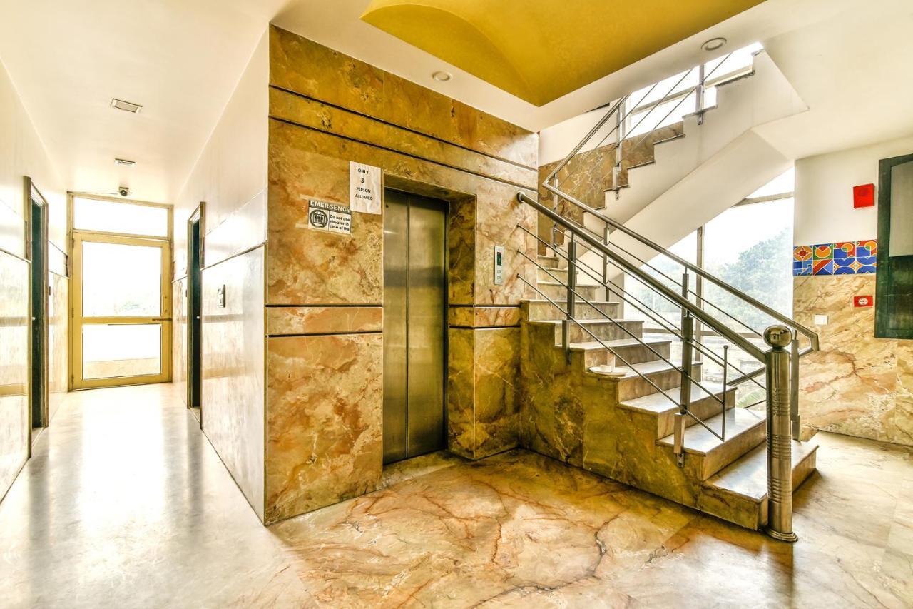 Fabhotel Sehej Inn New Delhi Bagian luar foto