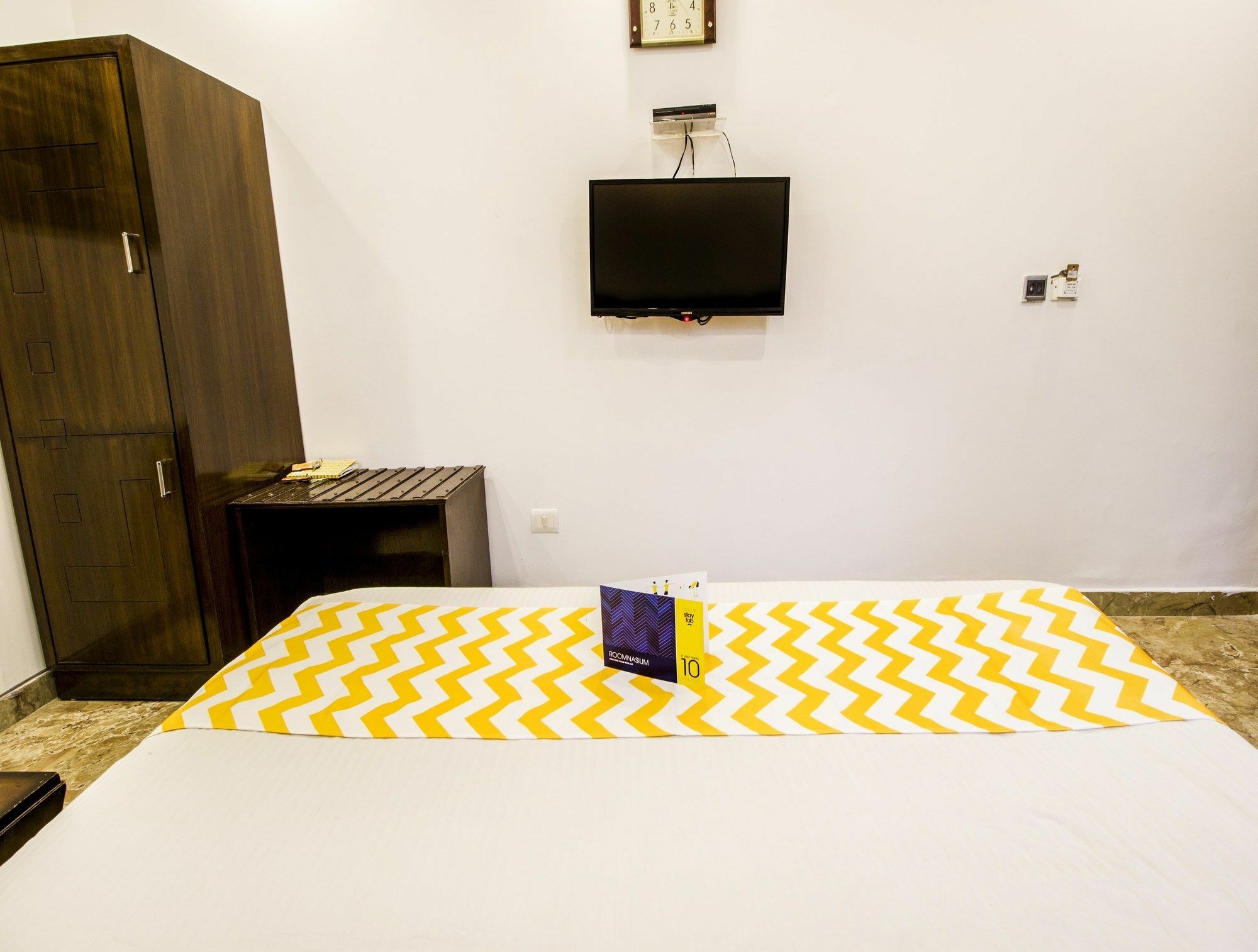 Fabhotel Sehej Inn New Delhi Bagian luar foto