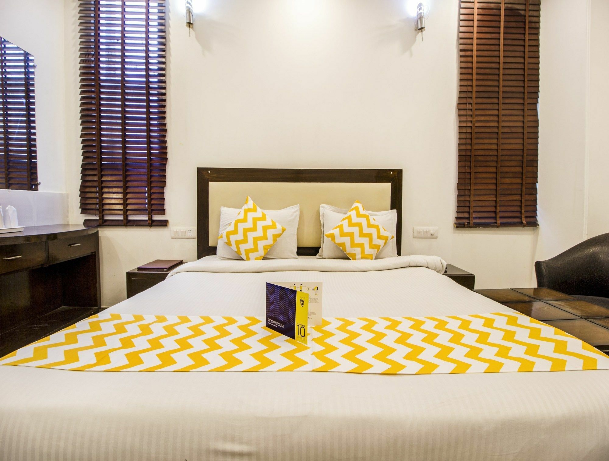 Fabhotel Sehej Inn New Delhi Bagian luar foto