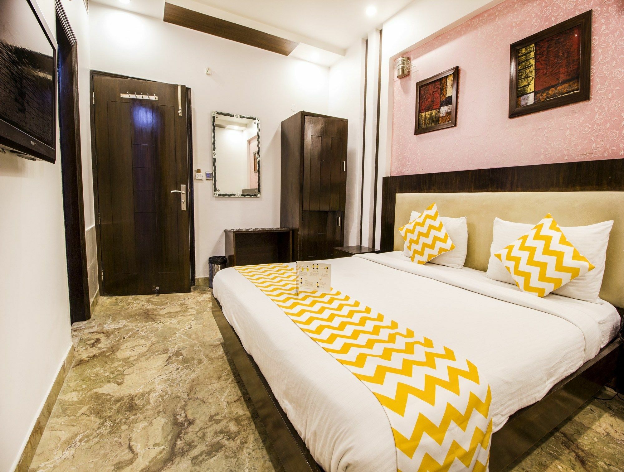 Fabhotel Sehej Inn New Delhi Bagian luar foto